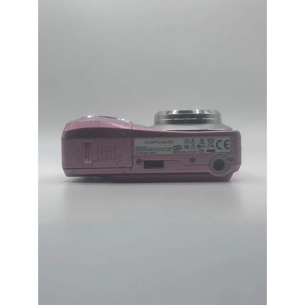 Kodak EasyShare C713 7.0MP 3x Optical Zoom Camera Untested For Parts/ Repair